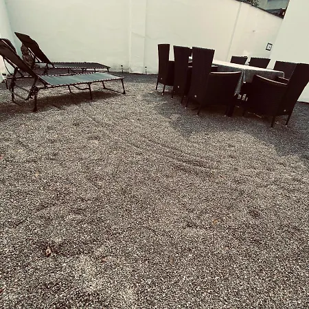 Traumhaftes 1-zi Mit Gartennutzung Naehe Hbf * Krefeld