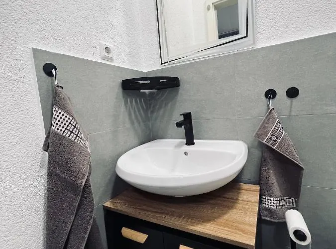 Traumhaftes 1-zi Mit Gartennutzung Naehe Hbf Lejlighed