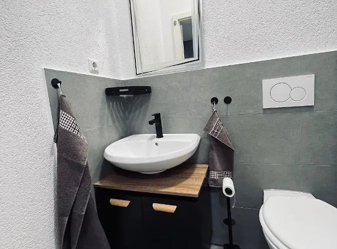 Traumhaftes 1-zi Mit Gartennutzung Naehe Hbf Lejlighed